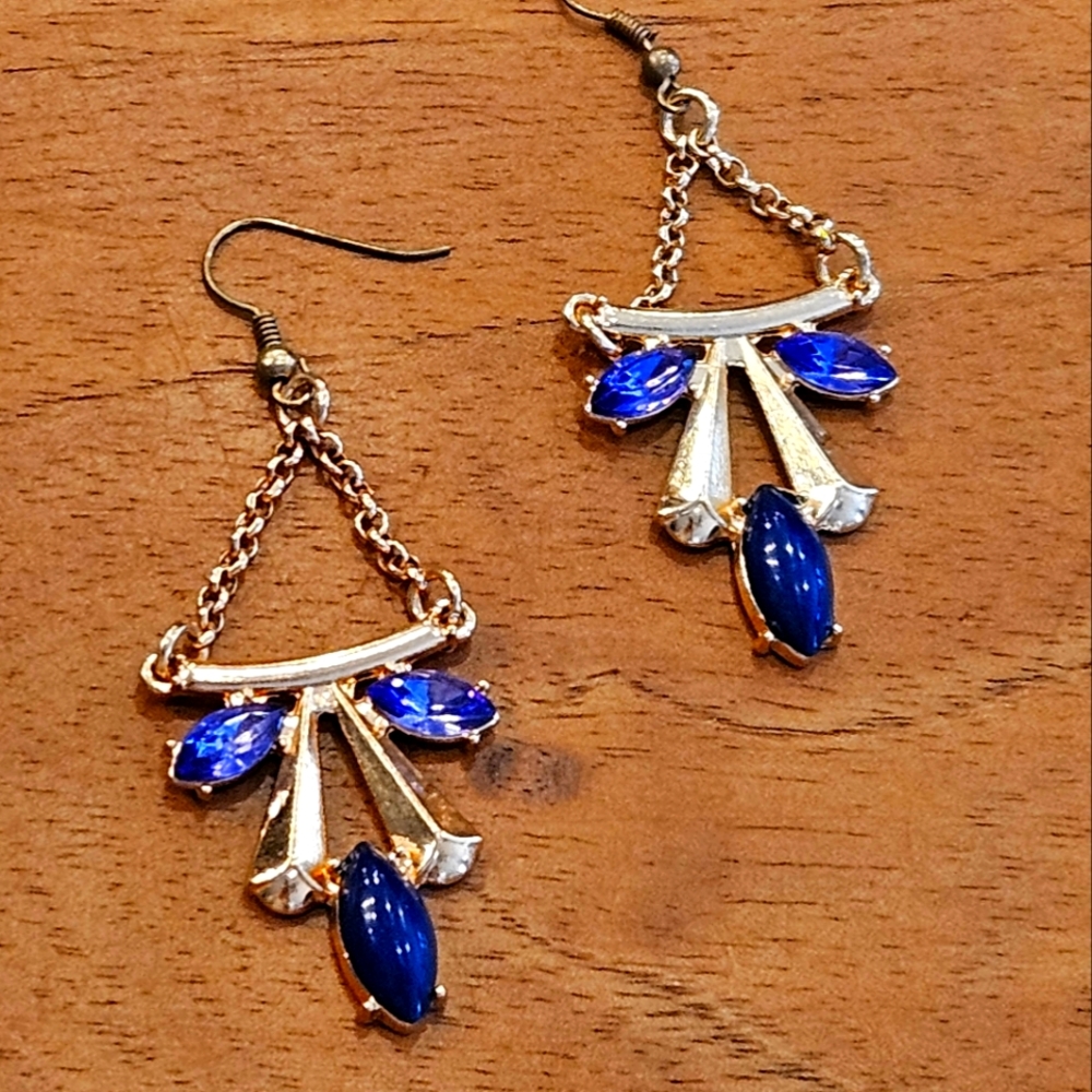 Purple and gold tone dangle statement earrings GY2